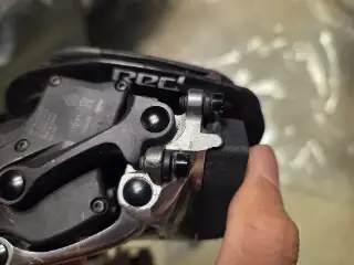 스램 SRAM RED eTap 11단 무선 뒷드레일러 + 초경량 배터리 사진 4